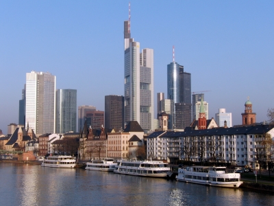 Commerzbank-Hochhaus und Maintower - © PIA Stadt Frankfurt am Main, Foto: Tanja Schäfer